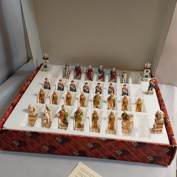 THE BATTLE OF ACTIUM HAND CAVED CHESS GAME  BY GABRIELE PACIONI - Picture 7 of 7